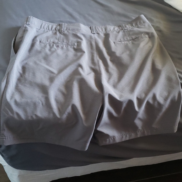 Golf Shorts - Picture 3 of 3